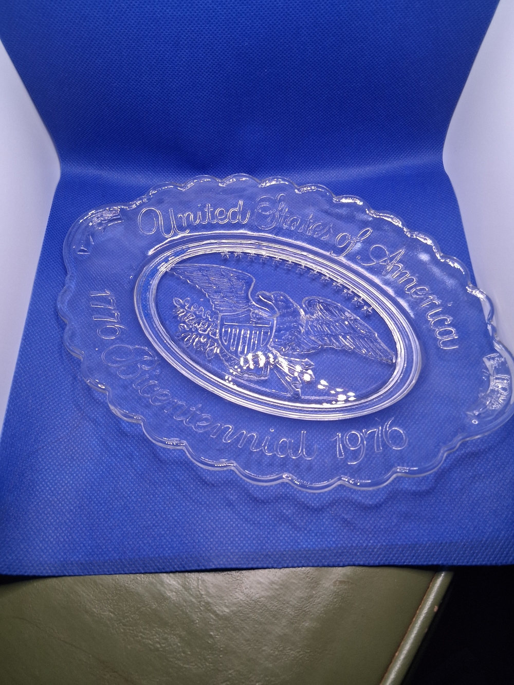 Clear Glass United States Bicentennial 1976 Decorative Plate